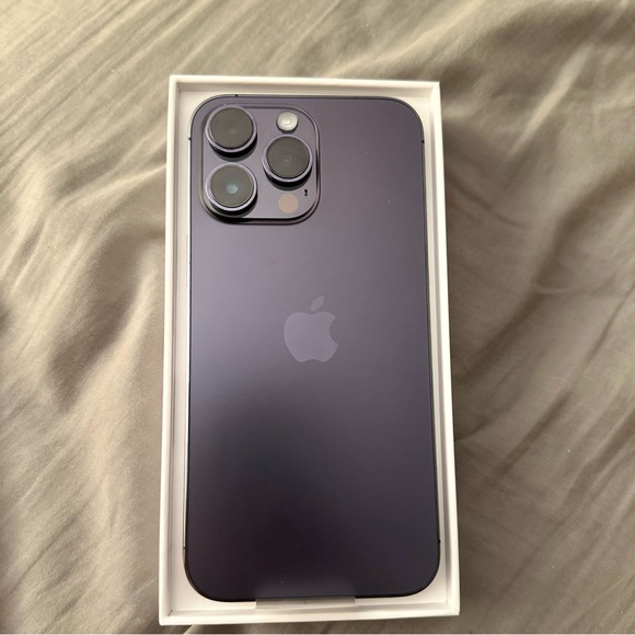 Apple iphone 14 Pro max 256gb purple. New. AT&T carrier locked. - Picture 2 of 5